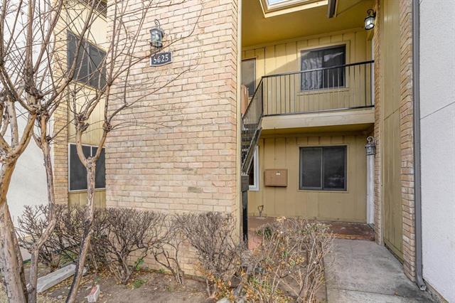 Building Photo - 5625 Harvest Hill Rd Unit 2020 Rental