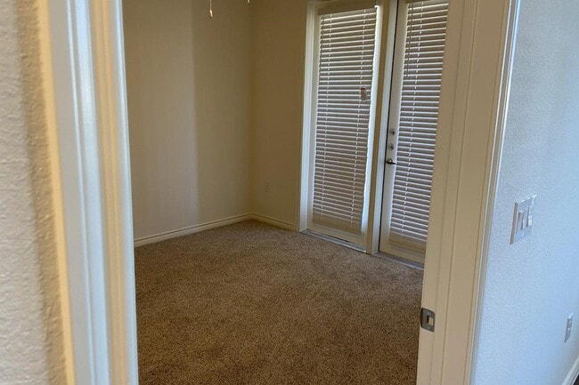 Photo - 314 Castle Dr