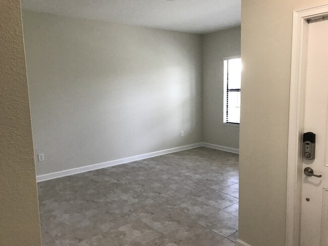 Photo - 3/2 Plus Den Located in Summerlake $2895