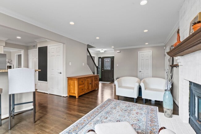 Photo - 5 bd/3.5 bath sprawling home on quiet West Falls Church cul-de-sac.