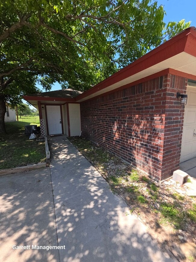 Photo - 1705 Taylor St