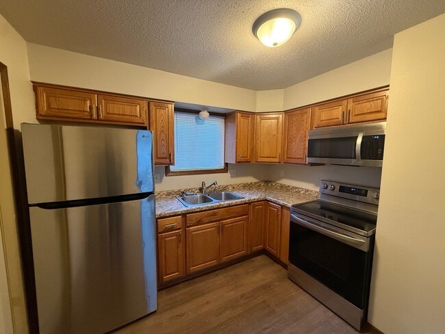 Photo - 1035 Green Bay St Unit 4