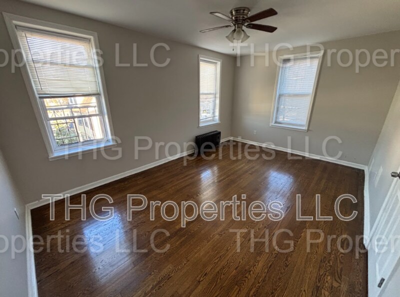 Photo - 490 Tremont Ave Unit Apt. 33