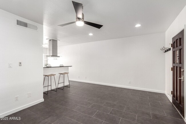 Photo - 749 E Montebello Ave Unit 228