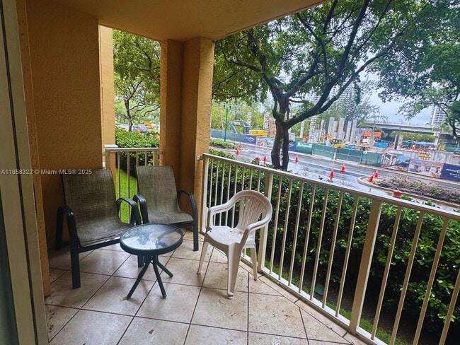 Photo - 19555 E Country Club Dr Unit 8206