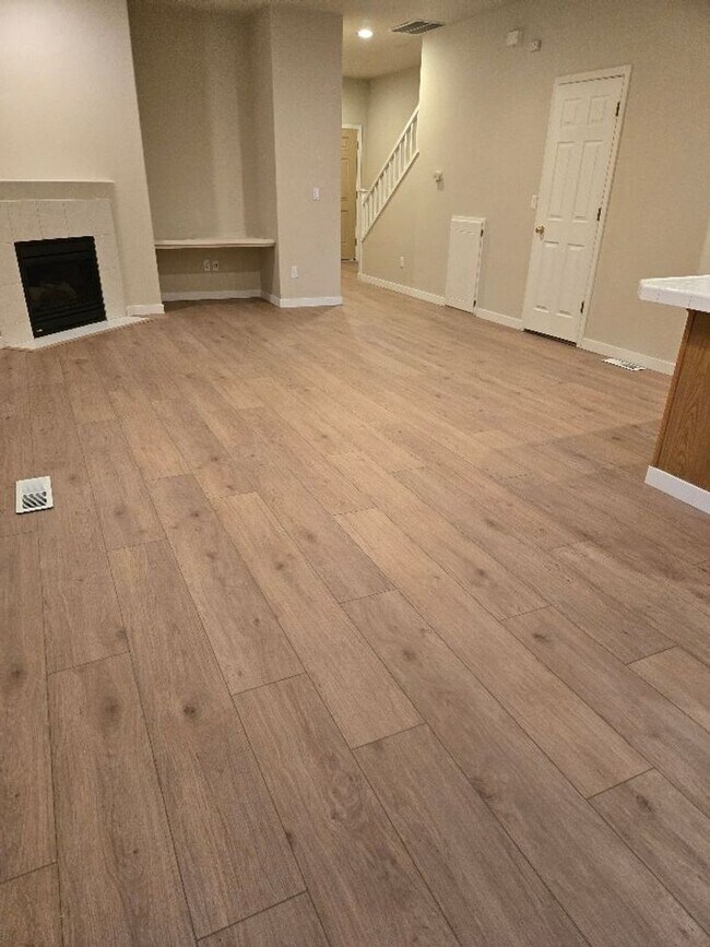 Photo - All Brand New flooring- 3 br 2.5 bth - Wal... Townhome