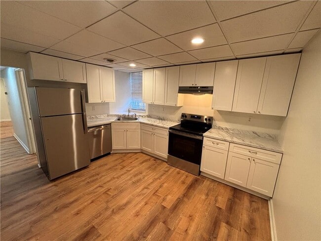 Building Photo - 1138 Arlington Pkwy NE Rental