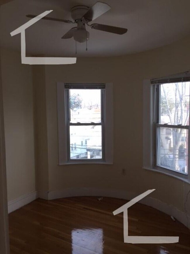 Photo - 114 Murdock St