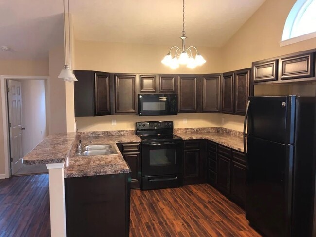 Photo - 230 Encore Cir