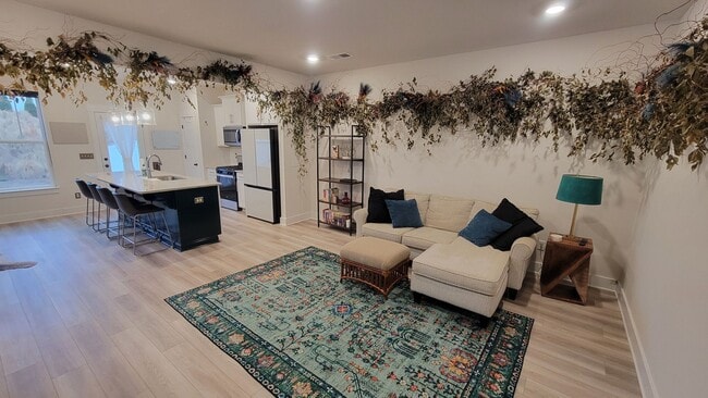 Photo - 3 Bed, 2.5 Bath Townhome Available in Greenville