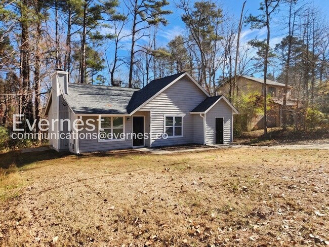 Photo - 3 Bed, 2 Bath Home with Fenced Yard / Pet-Friendly / Coming Soon!