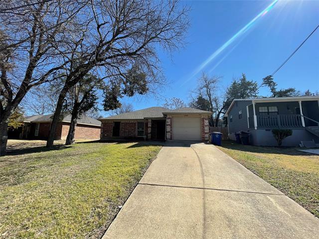 Photo - 2520 Kirkley St