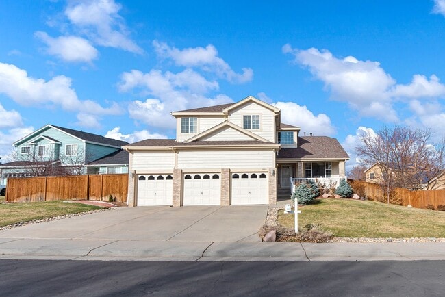 Building Photo - Long Realty & Property Management - Big home. Big yard. Big vibes. 6 beds 4 baths 3,556 sq ft Aur...