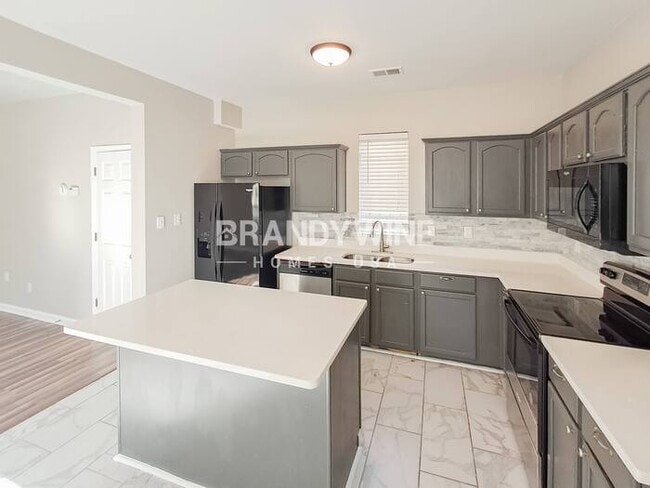 Photo - 618 Peyton Cir Unit 618