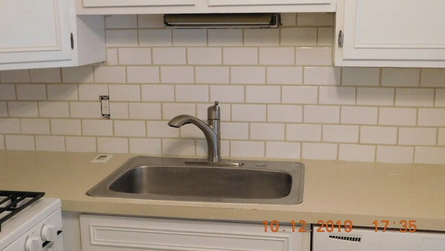 Photo - 444 N Fox Hills Dr Unit 7