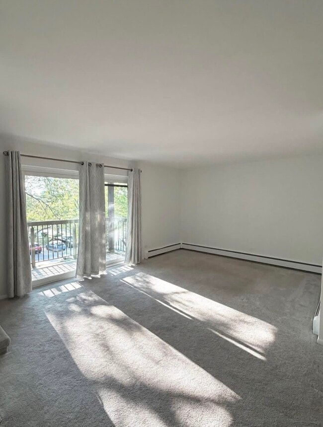 Photo - 811 S Dwyer Ave
