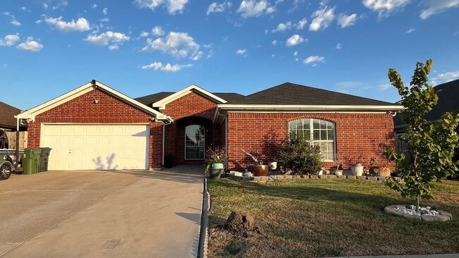 Building Photo - 1521 Brookleaf Dr Rental