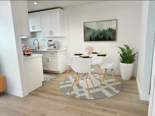 Photo - 934 S St Andrews Pl