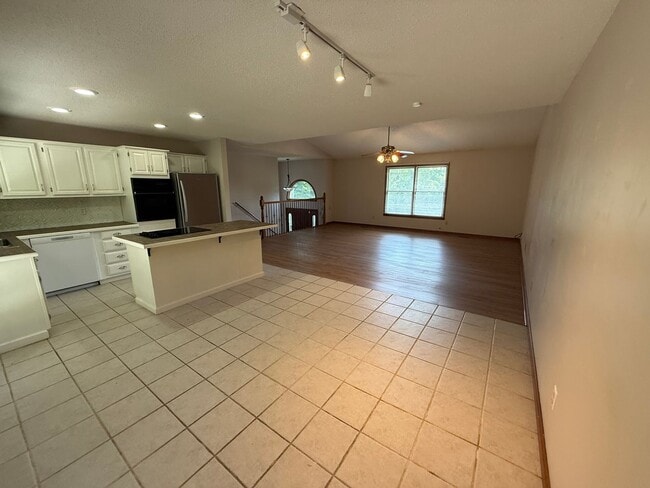 Photo - Big on Space. Big on Convenience. Big on Comfort.