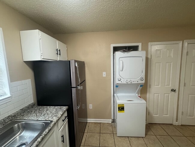 Photo - 3204 N Stevendale Rd Unit B