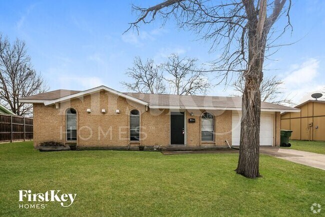 Building Photo - 4013 Commonwealth Dr Rental