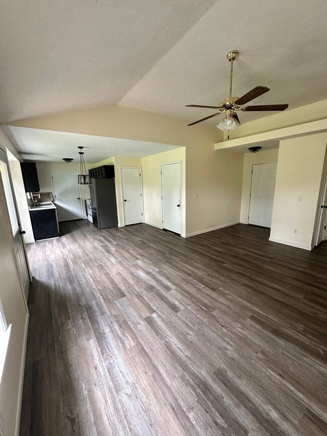 Photo - 241 W Wilson St
