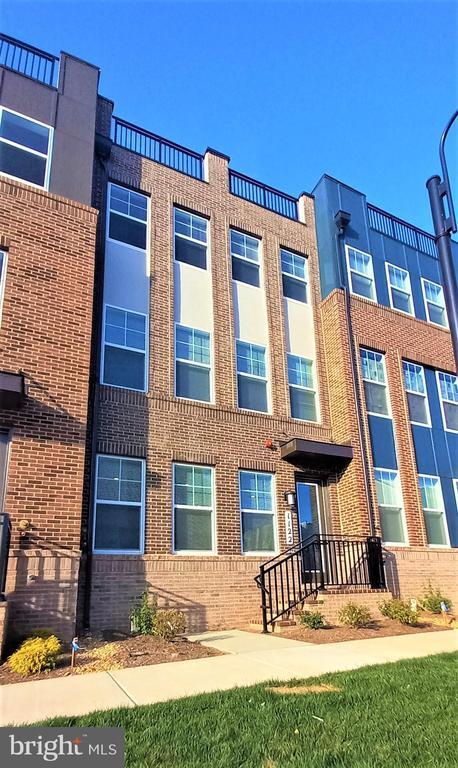 Photo - 1122 Vermeer Ave Townhome