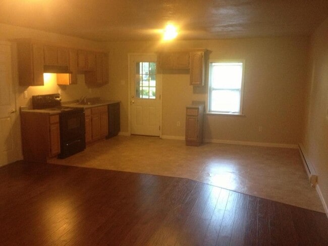 Photo - 800 Mohrsville Rd