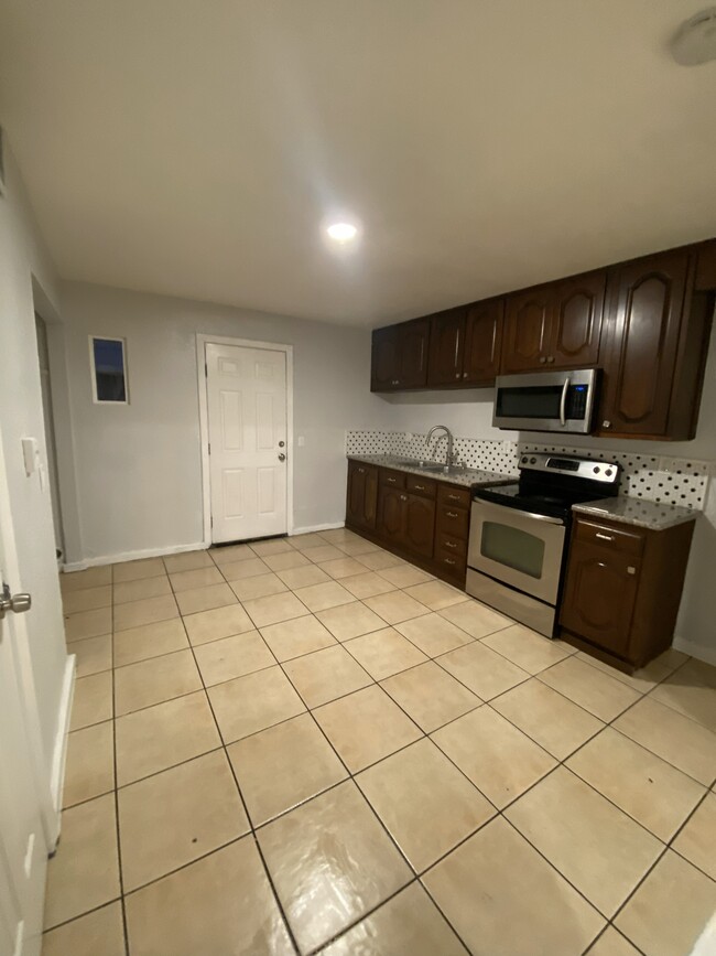 Photo - 7901 Montgomery Ave