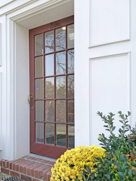 Photo - 378 Claremont Ave Unidad 8