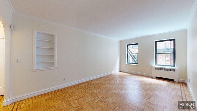 Building Photo - 124 E 24th St Unit 4C Rental