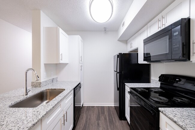 Photo - The Residence at White River Apartments