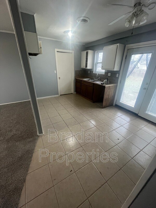 605 N Beaumont St Rental For Rent in Owasso, OK