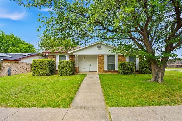 Photo - 5900 Stardust Dr S