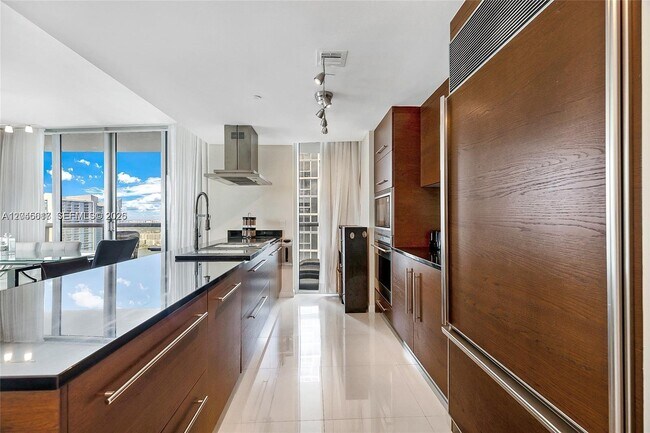 Photo - 485 Brickell Ave Unit 3602