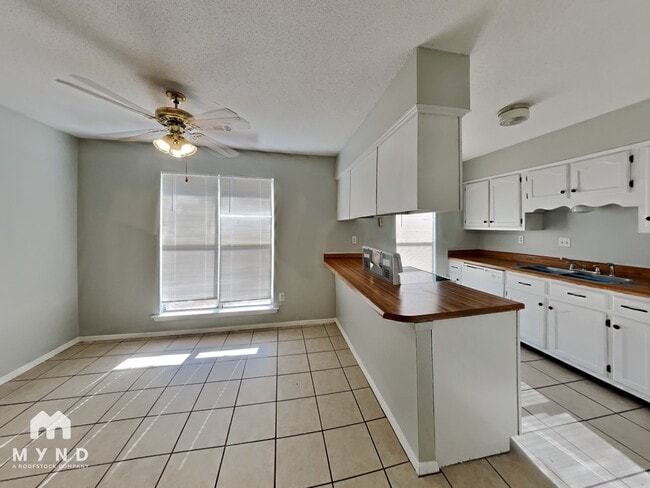 Photo - 3405 Laurel Dr