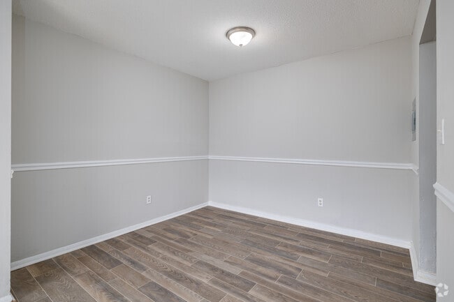 2BR, 1.5BA - 1,163SF - Dining Area