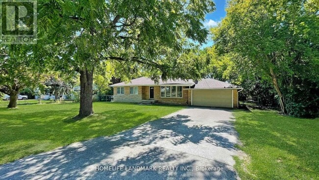 Photo - 11 Uplands Ave