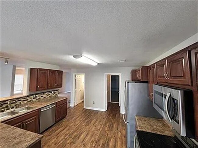 Photo - Great location !!