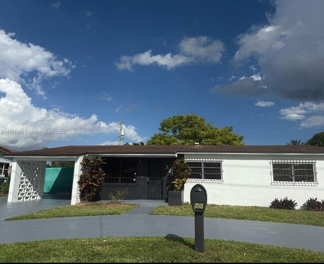 Photo - 3211 SW 107th Ave