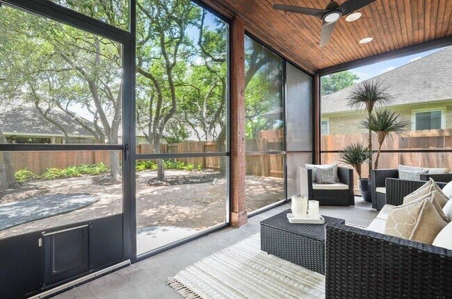 Photo - 10820 Sky Rock Dr