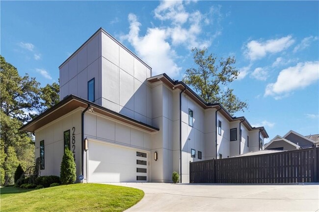 Photo - 2824 Ashford Rd NE