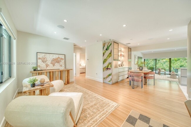 Photo - 1940 SW 32nd Pl