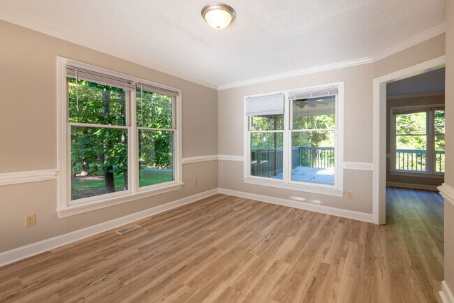 Photo - 5500 Fortunes Ridge Dr