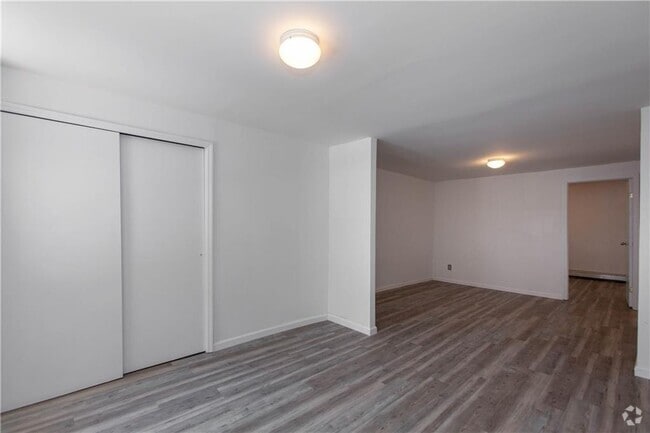 Building Photo - 361 52nd St Unit 1 Rental