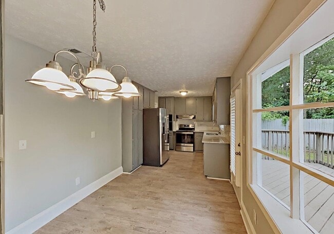 Photo - 3248 Bruckner Blvd SW