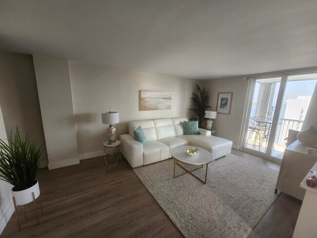 Photo - 1505 N Riverside Dr Unit 1108