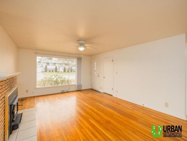 Photo - For Rent – Spacious 5 Bedroom Home in Spokane Valley