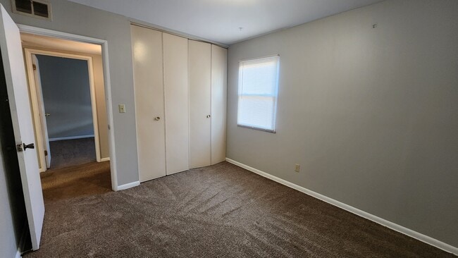 Photo - 102 W 8th Ave