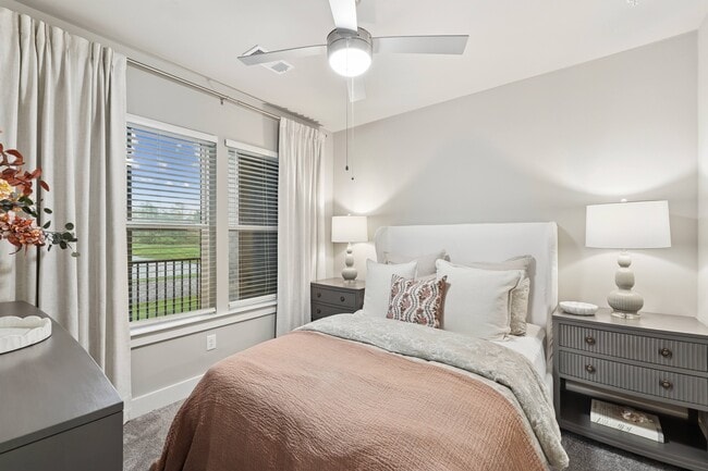 The Beacon at 331 Apartments
